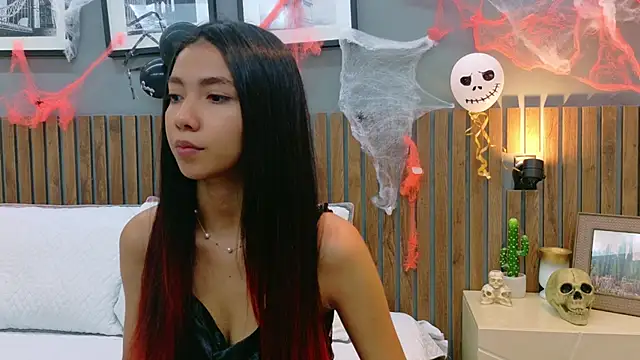 Snapshot of luna_roja25 chatting on October 24, 1:40 pm luna roja25 online show from October 24, 1:40 pm