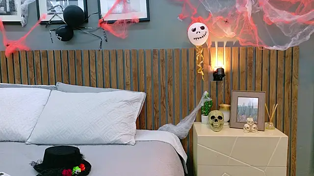 Snapshot of luna_roja25 chatting on October 29, 1:02 pm luna roja25 online show from October 29, 1:02 pm