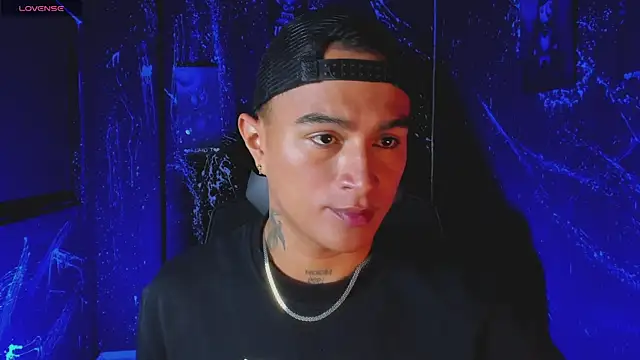 Snapshot of LiamDeep chatting on September 21, 10:44 pm LiamDeep online show from September 21, 10:44 pm