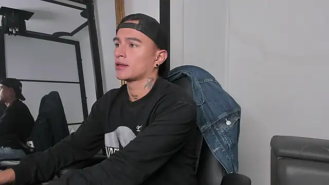 Snapshot of LiamDeep chatting on September 30, 4:56 pm LiamDeep online show from September 30, 4:56 pm