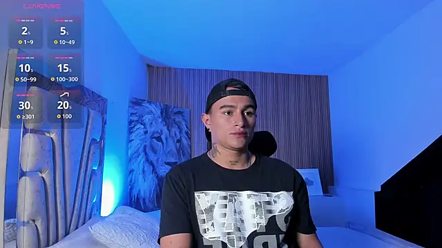 Snapshot of LiamDeep chatting on October 10, 5:45 pm LiamDeep online show from October 10, 5:45 pm