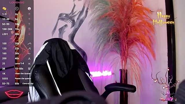 Snapshot of LiamDeep chatting on October 29, 9:05 pm LiamDeep online show from October 29, 9:05 pm