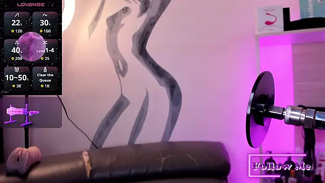 Snapshot of LiamDeep chatting on November 24, 8:41 pm LiamDeep online show from November 24, 8:41 pm