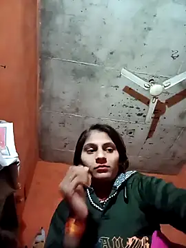 Snapshot of Jyoti_thakurr chatting on November 10, 4:17 pm Jyoti thakurr online show from November 10, 4:17 pm