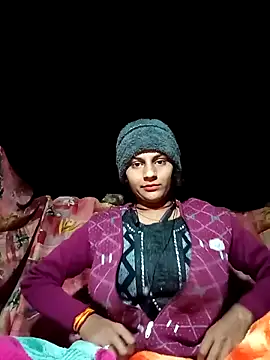 Snapshot of Jyoti_thakurr chatting on November 23, 9:58 pm Jyoti thakurr online show from November 23, 9:58 pm