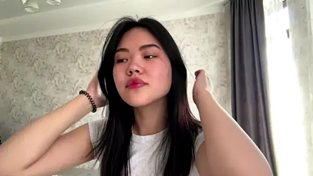 MIMIMary online show from October 16, 8:04 am