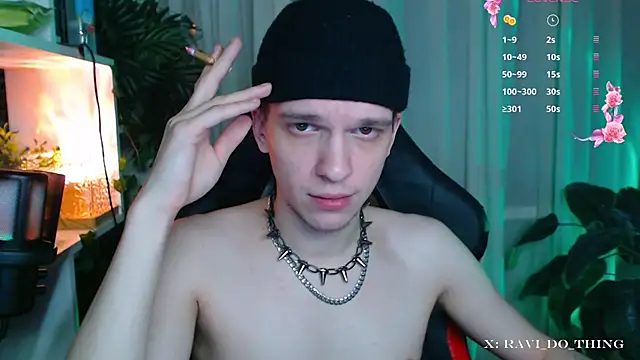 Snapshot of frozen_boy chatting on November 14, 4:38 pm frozen boy online show from November 14, 4:38 pm