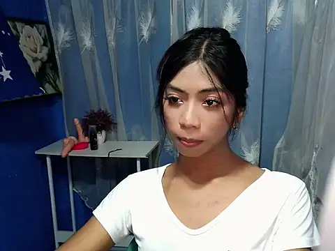 Snapshot of Kayra_Slut122 chatting on September 22, 3:52 am Kayra Slut122 online show from September 22, 3:52 am