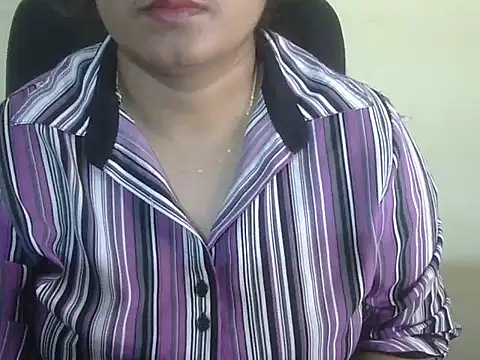 Aanya Hazel online show from October 1, 4:35 pm