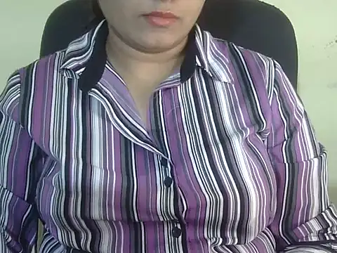 Snapshot of Aanya_Hazel chatting on November 1, 8:33 pm Aanya Hazel online show from November 1, 8:33 pm