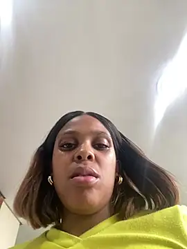 031bubbles online show from April 21, 11:49 am