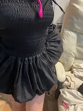 tran my online show from February 20, 6:26 am