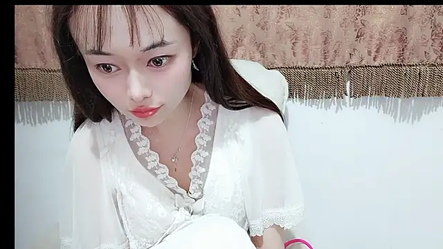 Snapshot of Zhenlihoney10 chatting on October 24, 12:01 pm Zhenlihoney10 online show from October 24, 12:01 pm