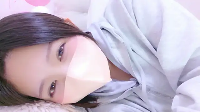 Hinata Sun online show from April 14, 7:53 pm