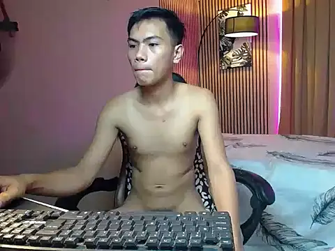 Snapshot of alex_cummer chatting on October 22, 2:39 pm alex cummer online show from October 22, 2:39 pm