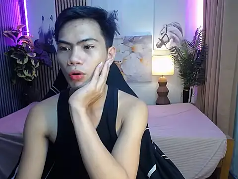 Snapshot of alex_cummer chatting on February 2, 6:34 am alex cummer online show from February 2, 6:34 am