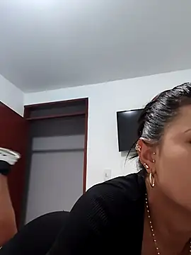 Snapshot of mia_mancinii chatting on July 7, 1:30 am mia mancinii online show from July 7, 1:30 am