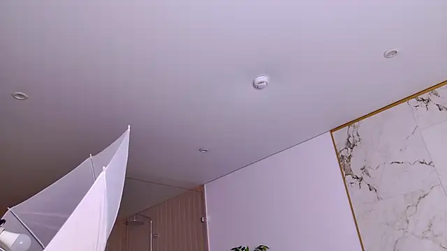 Snapshot of AmadaReine chatting on October 23, 1:21 pm AmadaReine online show from October 23, 1:21 pm