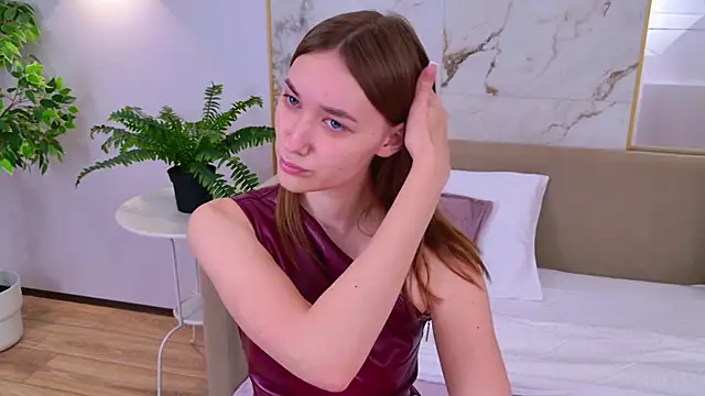 Snapshot of AmadaReine chatting on November 10, 4:17 pm AmadaReine online show from November 10, 4:17 pm