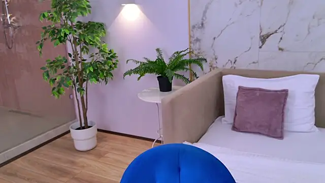 Snapshot of AmadaReine chatting on November 23, 4:07 pm AmadaReine online show from November 23, 4:07 pm