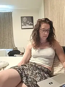 JezebelDutch online show from June 16, 10:51 am