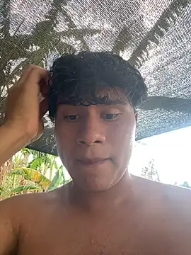 VRGUD0N19cm online show from April 4, 9:01 pm