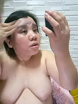 Snapshot of hotlyn45 chatting on November 23, 11:10 am hotlyn45 online show from November 23, 11:10 am