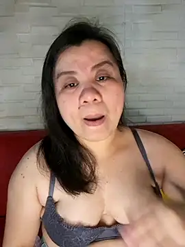 hotlyn45 online show from April 17, 11:35 am