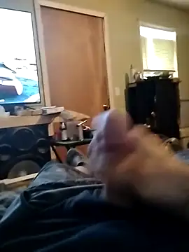 Wolfyking95 online show from December 14, 7:18 pm