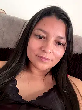 Zui Rouse online show from October 4, 4:05 pm