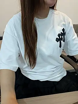 Snapshot of susu_baby chatting on April 19, 12:26 pm susu baby online show from April 19, 12:26 pm