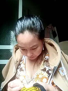 suki-lady online show from November 4, 2:43 am