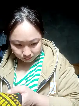 suki-lady online show from December 3, 10:24 am