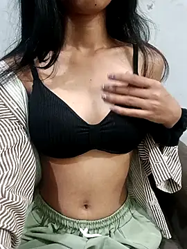 Daizy Shah online show from January 18, 4:11 pm