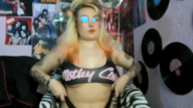 Avril Maria online show from March 26, 7:19 pm