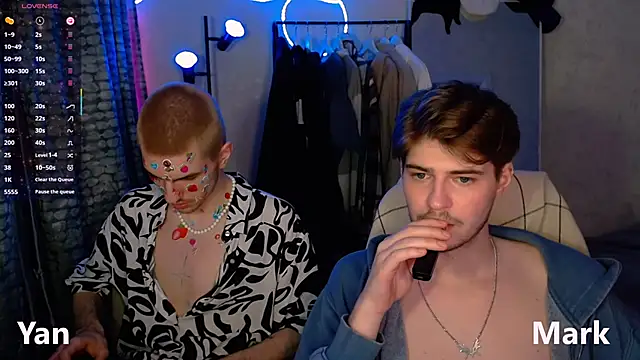 Snapshot of itsyanbb chatting on November 15, 3:30 pm itsyanbb online show from November 15, 3:30 pm