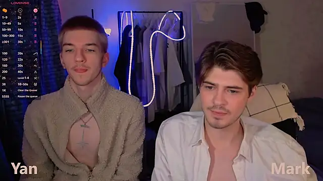 Snapshot of itsyanbb chatting on December 15, 4:50 am itsyanbb online show from December 15, 4:50 am