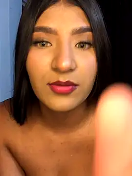 Snapshot of zoeandangel chatting on September 13, 2:55 am zoeandangel online show from September 13, 2:55 am