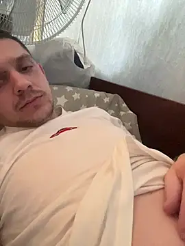 Snapshot of BogdanNegoda chatting on February 8, 12:41 pm BogdanNegoda online show from February 8, 12:41 pm