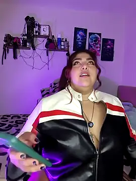 Snapshot of kendra_lil_evill chatting on April 24, 10:34 pm kendra lil evill online show from April 24, 10:34 pm