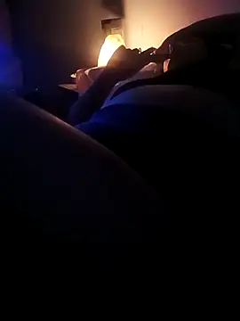 Snapshot of renata111111 chatting on October 3, 10:51 pm renata111111 online show from October 3, 10:51 pm