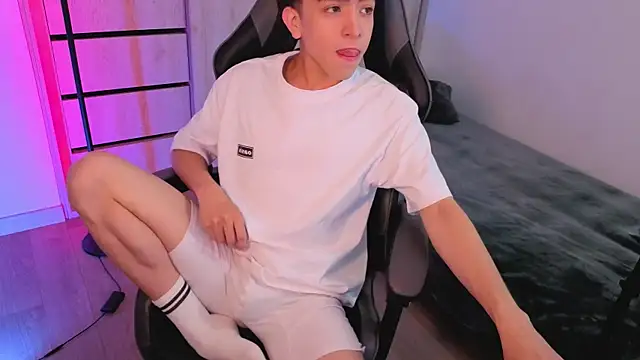 onlinenico online show from September 23, 7:06 pm