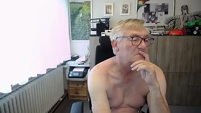 randyandy67 online show from September 9, 10:37 am