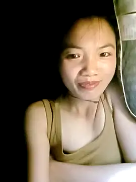 Snapshot of ngan-cute chatting on October 2, 6:42 am ngan-cute online show from October 2, 6:42 am