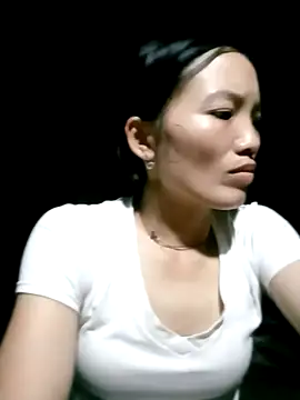 Snapshot of ngan-cute chatting on October 4, 1:31 pm ngan-cute online show from October 4, 1:31 pm