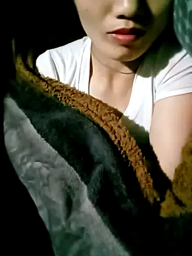 ngan-cute online show from October 25, 2:02 pm