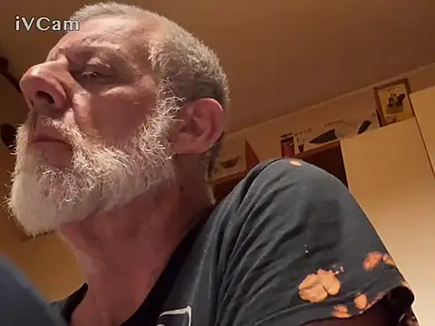 Snapshot of Pigna16PSRN chatting on February 7, 4:54 pm Pigna16PSRN online show from February 7, 4:54 pm