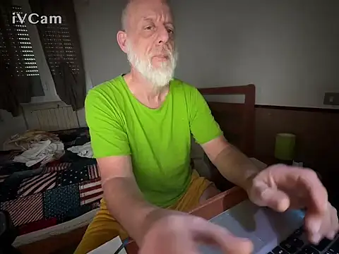 Snapshot of Pigna16PSRN chatting on March 2, 7:15 am Pigna16PSRN online show from March 2, 7:15 am