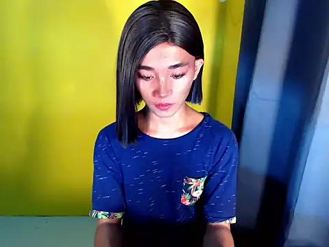 Petite HugeCock online show from April 12, 11:59 am