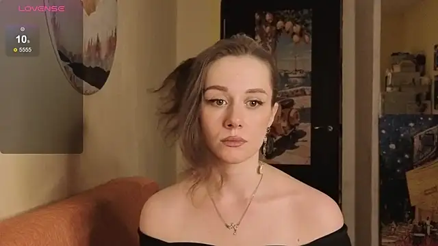 SkyHelen online show from April 12, 3:39 pm